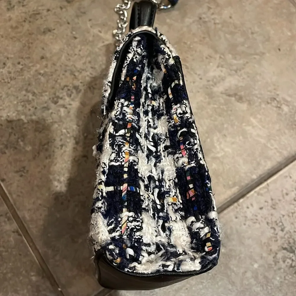 Madden NYC Black Plaid Boucle Boxy Top Handle Bag with Crossbody Strap - Picture 8 of 12